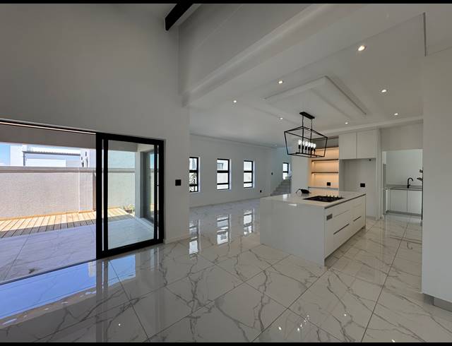 3 BEDROOM HOUSE FOR SALE IN SANDOWN